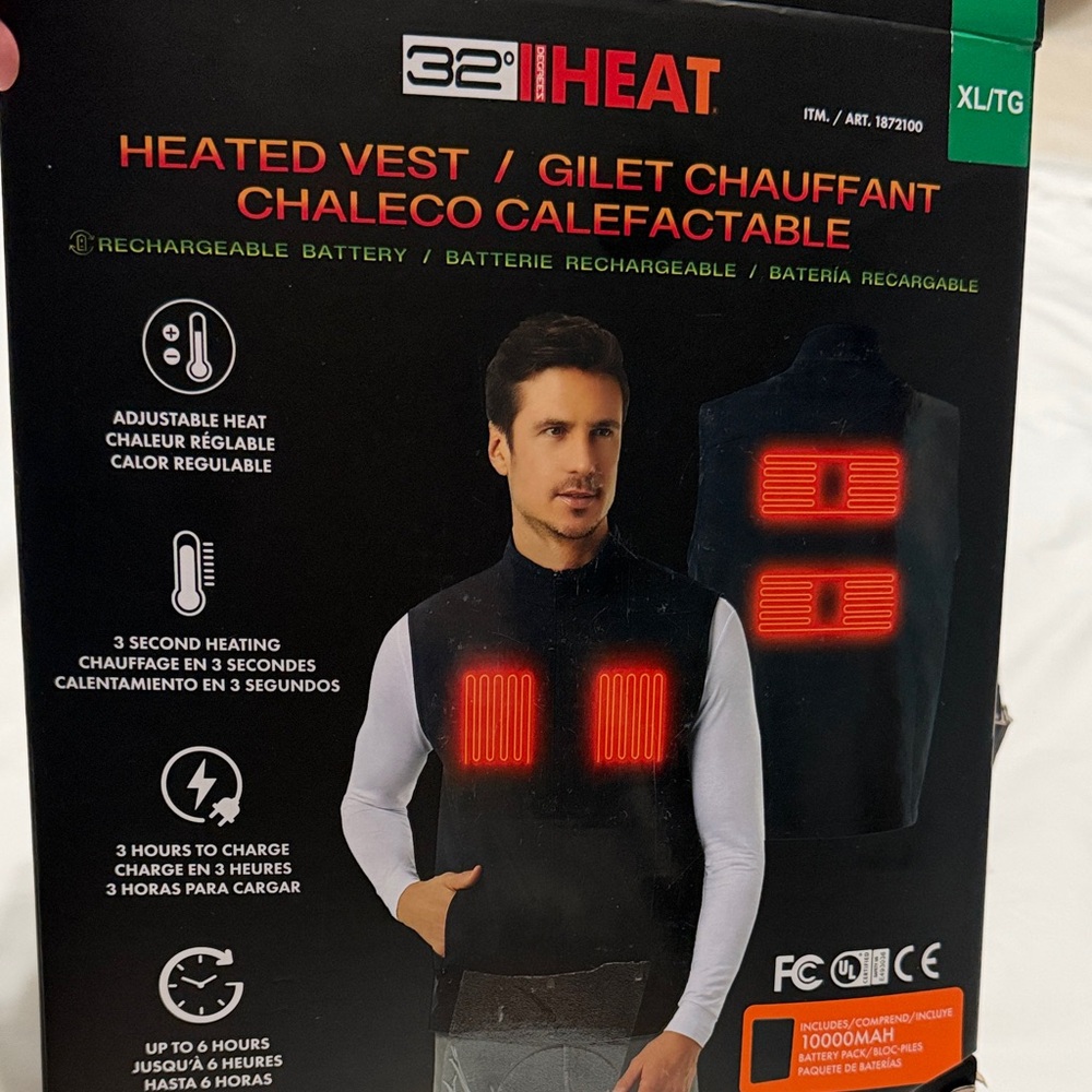 32 Degrees Black Heated Vest with Rechargeable Battery XL NWT - Picture 1 of 5